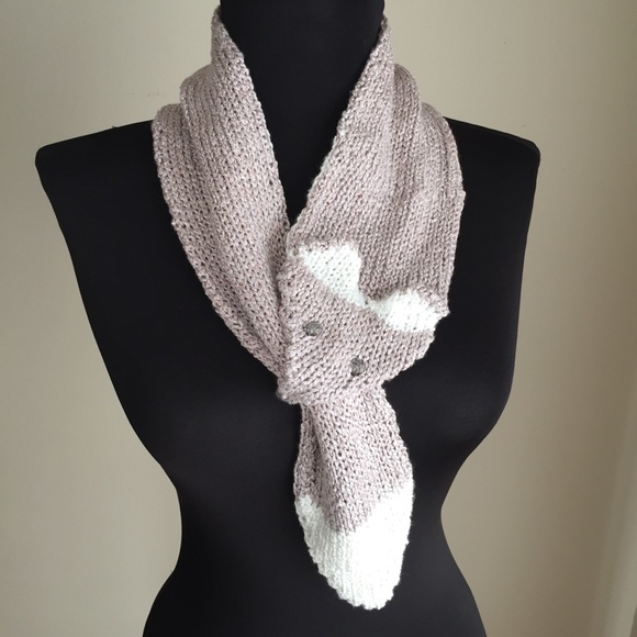 Back in Stock: Kawaii Fox Stole Scarf Pink Knit Ascot - Picture 2 of 6